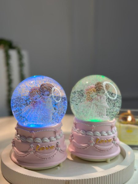 بلورة مضيئة عريس & عروس زهري