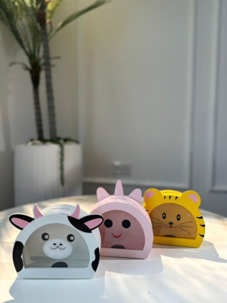 حصالة خشب ملون