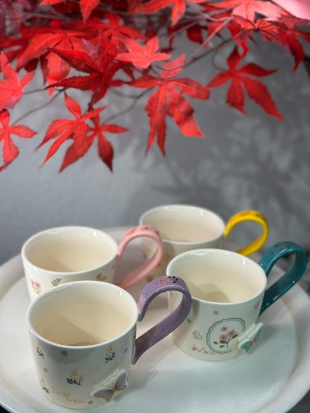 فنجان فراشات 3d