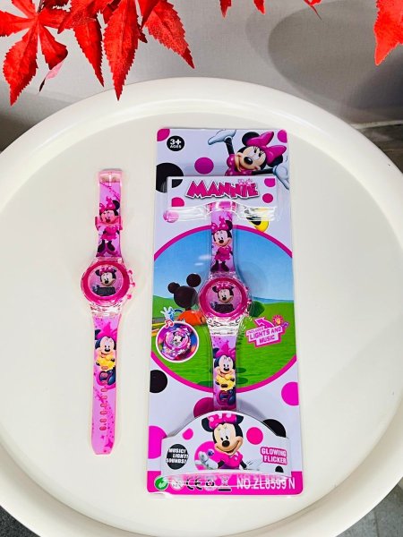 ساعة أطفال ميني ماووس