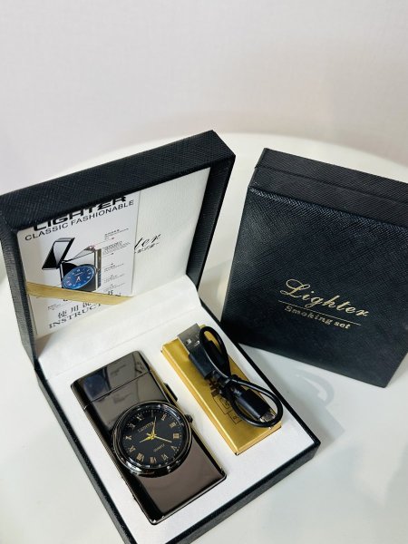 اسود مع اسود