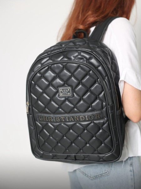 شنط صبايا جلد _DIOR