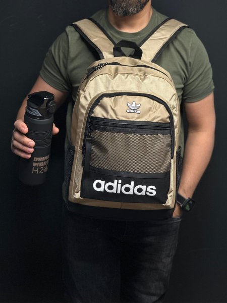 شنط Adidas شباب / صبايا (بيج)