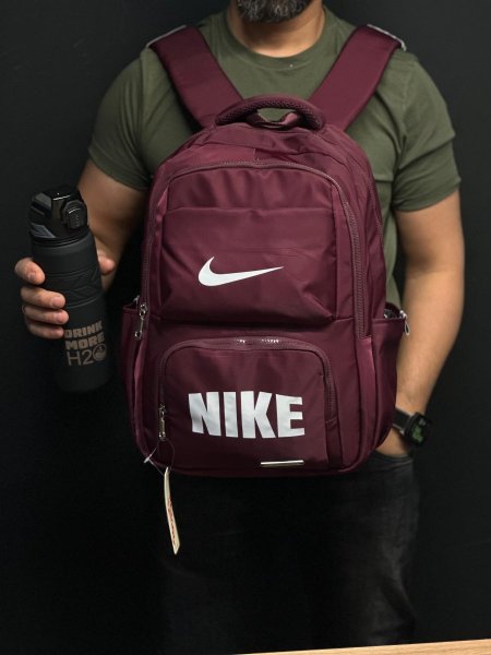 شنط NIKE شباب / صبايا ثقيل (بوردو)
