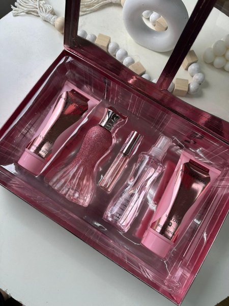 طقم عطر _FATALE ROSE