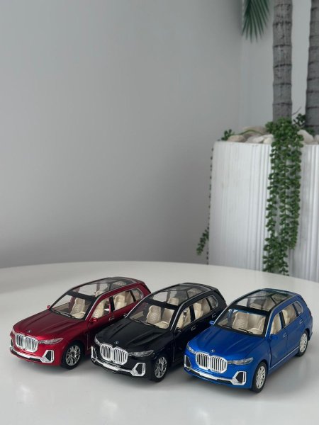 سياره جيب BMW (x7)