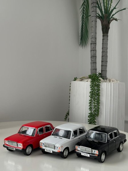 سياره موديل قديم