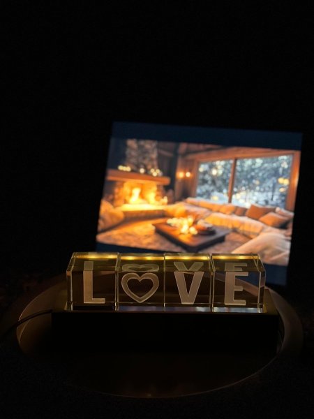 تحف كريستال اضاءة Love