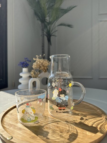 ابريق مع كاسه شفاف