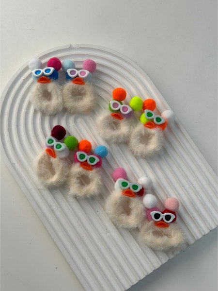 8.ربطة شعر طابات مع نظارة