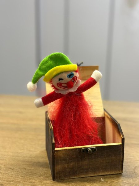 صندوق خشب مهرج حجم صغير