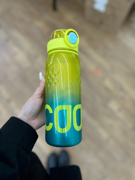 اصفر و ازرق