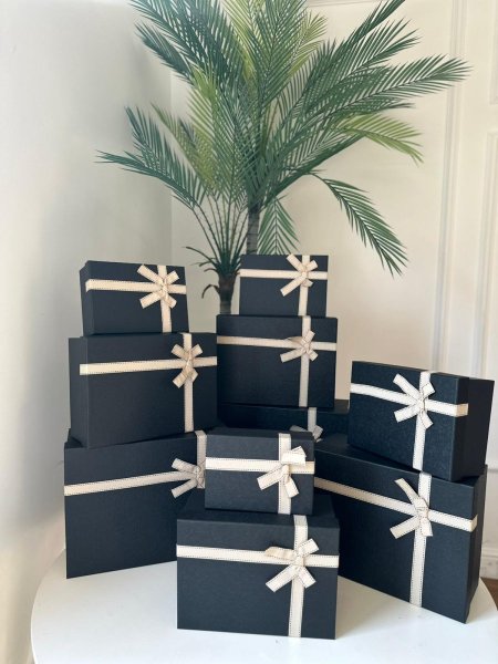 صندوق 10 قطع / أسود